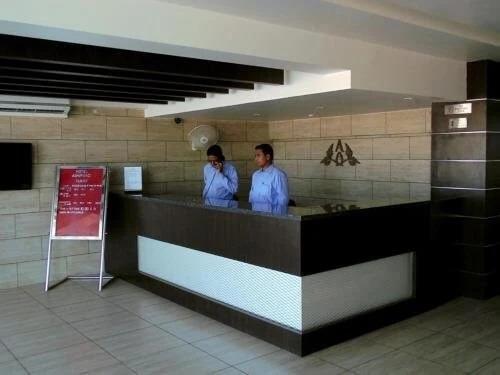 Дахедж: Hotel Ashirwad