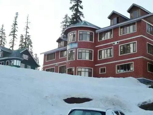 Гульмарг: Fluorescence Hotel & Restaurant