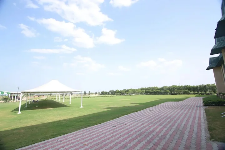 Фаридабад: Millennium Resort