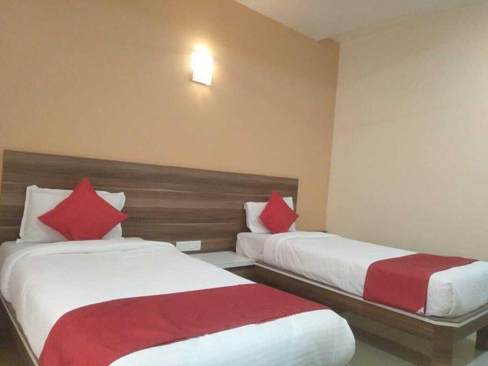 Нашик: Hotel Sai Shahu
