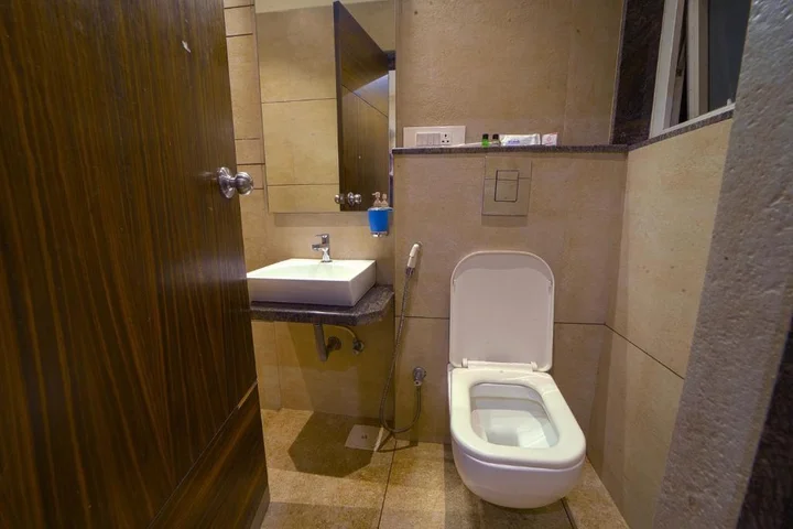 Колхапур: Hotel Sri Sri Executive Lodging