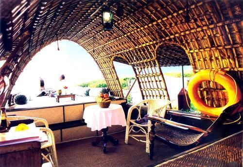 Мухамма: Spice Coast Cruises
