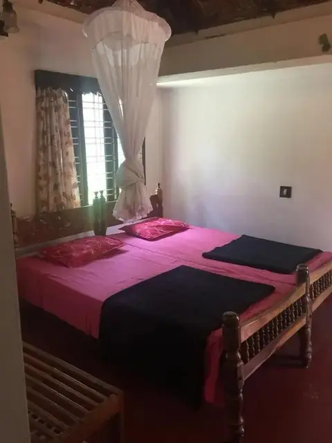 Кумили: Mickey Homestay