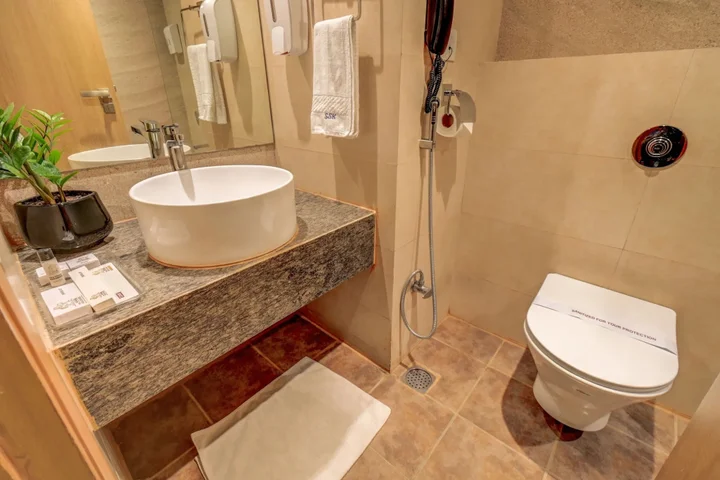 Нашик: The SSK Solitaire Hotel & Banquets
