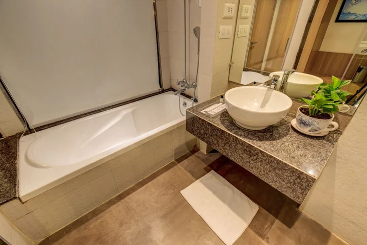Нашик: The SSK Solitaire Hotel & Banquets