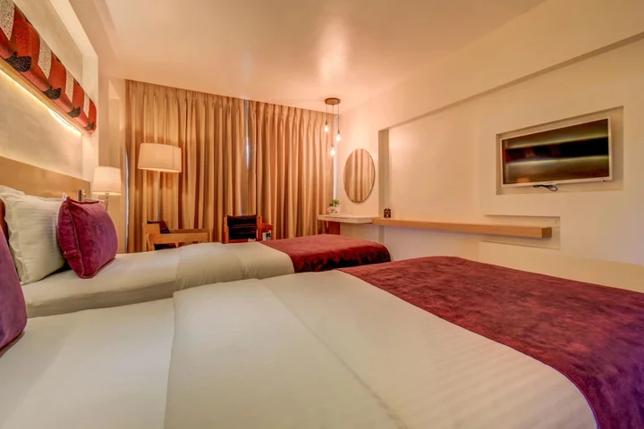 Нашик: The SSK Solitaire Hotel & Banquets