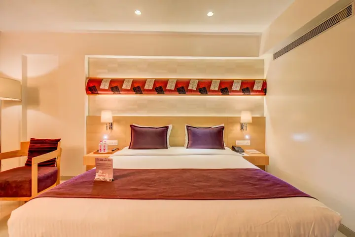 Нашик: The SSK Solitaire Hotel & Banquets