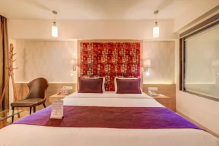 Нашик: The SSK Solitaire Hotel & Banquets