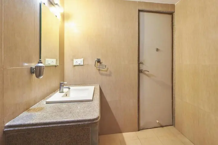 Ширди: Hotel Sai Suraj Palace