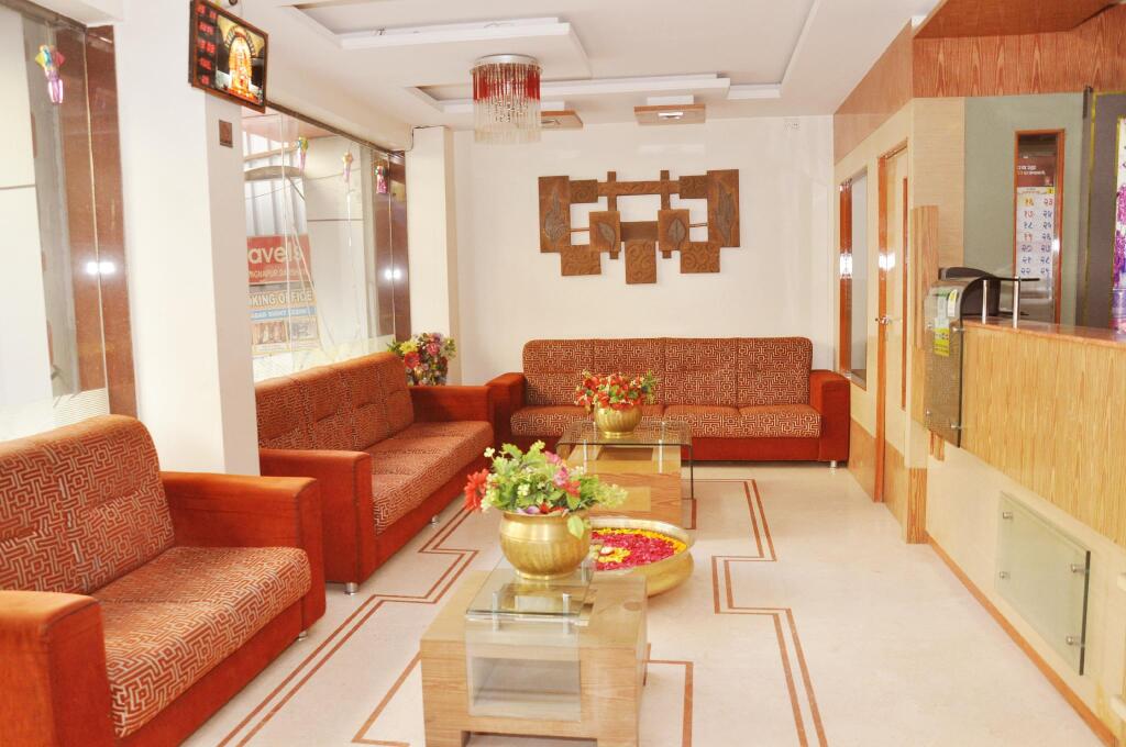 Ширди: Hotel Sai Suraj Palace