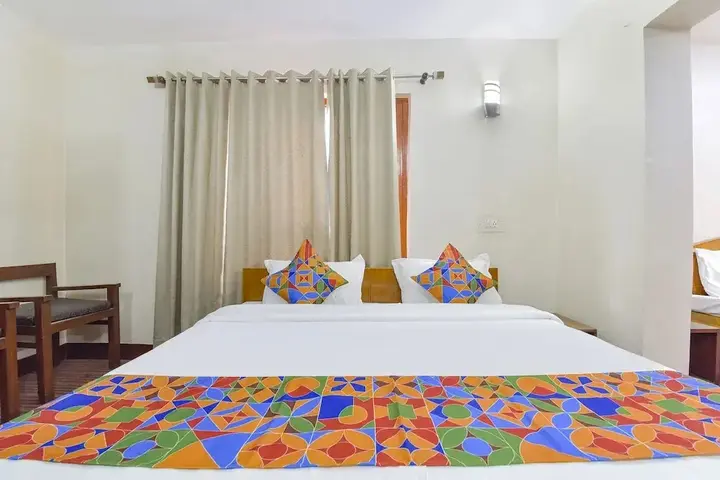 Шринагар: Hotel Legend Residency