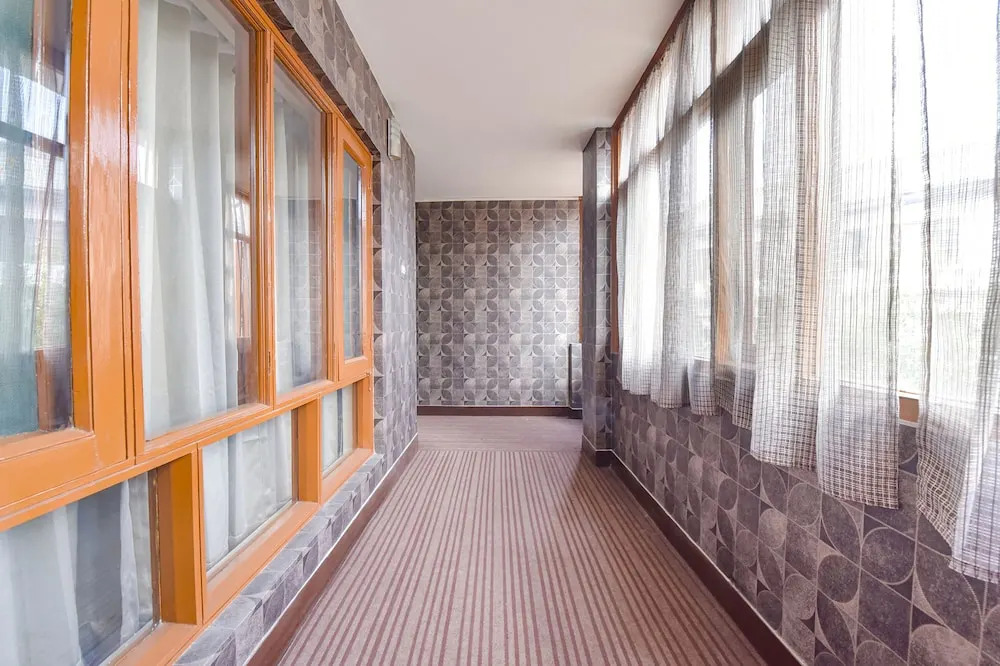 Шринагар: Hotel Legend Residency