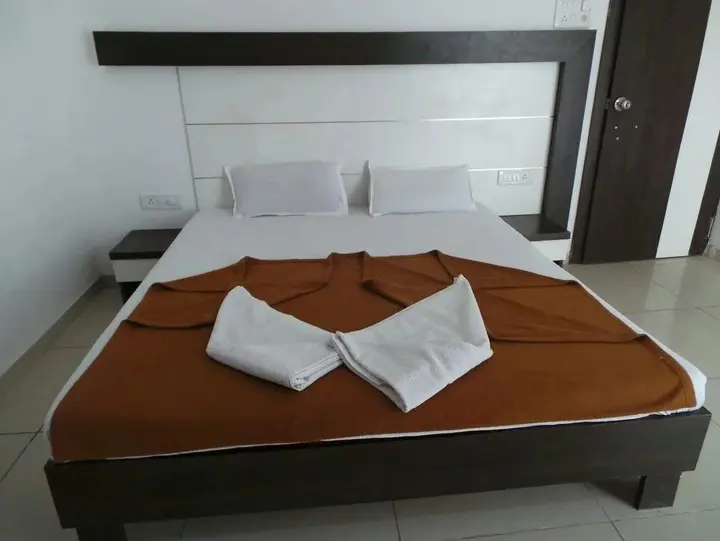 Ширди: Hotel Sai Shriyash Shirdi