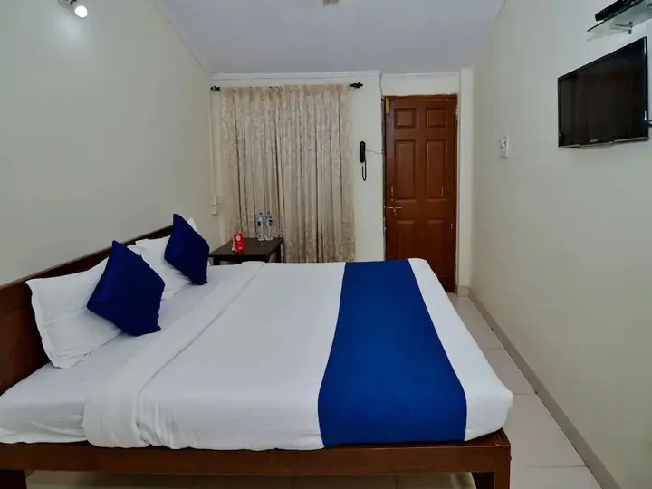 Арпора: OYO 833 Hotel Prince Santosh Holiday Homes