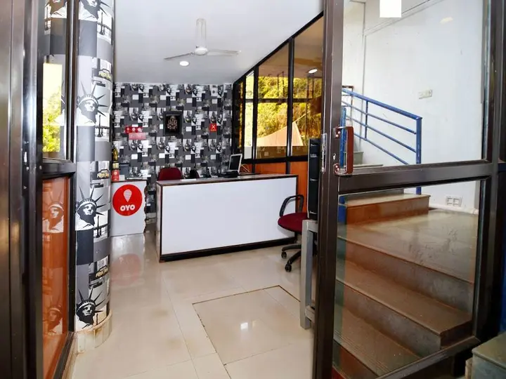 Арпора: OYO 833 Hotel Prince Santosh Holiday Homes