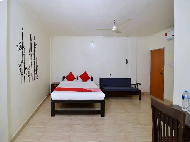 Арпора: OYO 833 Hotel Prince Santosh Holiday Homes