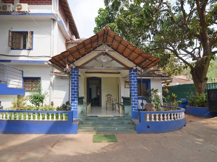 Арпора: OYO 833 Hotel Prince Santosh Holiday Homes