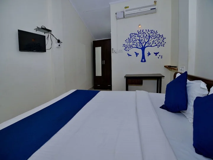 Арпора: OYO 833 Hotel Prince Santosh Holiday Homes