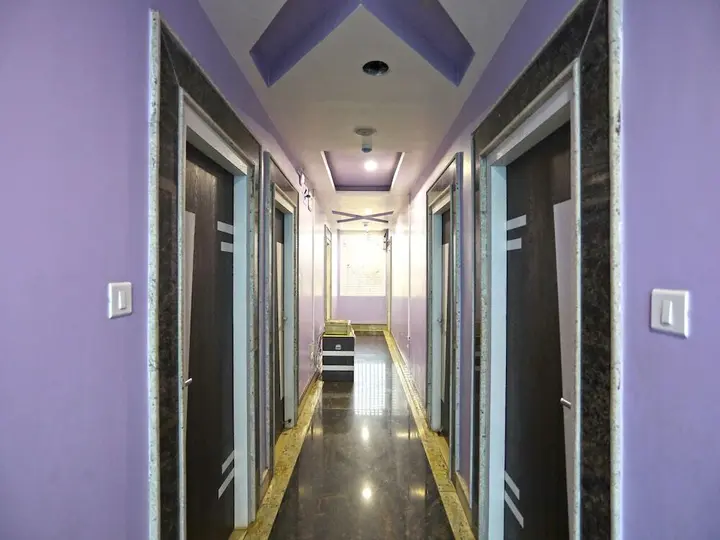 Пури: Hotel Galaxy International