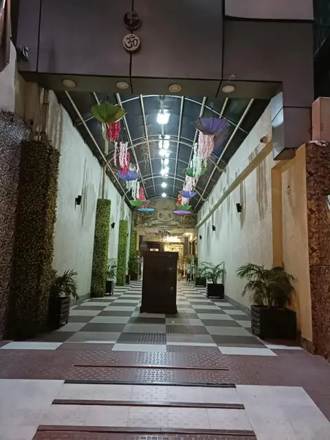 Патна: Hotel Aalcajars Inn