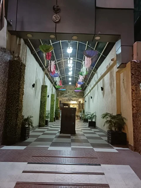Патна: Hotel Aalcajars Inn