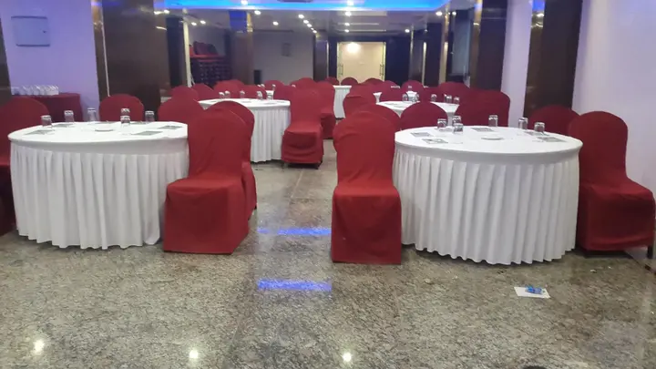 Патна: Hotel Aalcajars Inn