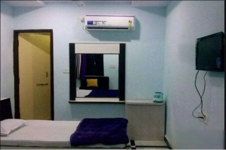 Удджайн: SPOT ON 70774 Hotel Rajshree