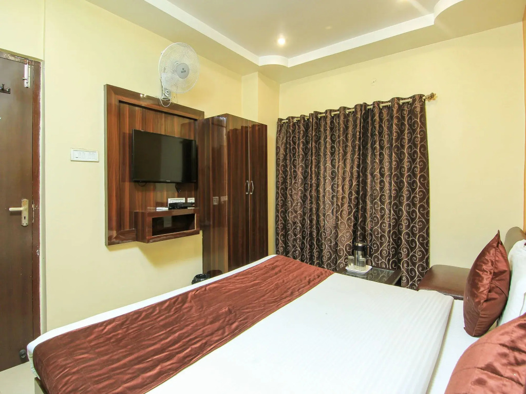Лакхнау: OYO 2000 Hotel Yash