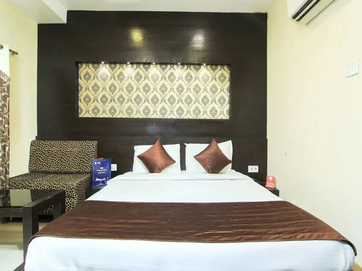 Лакхнау: OYO 2000 Hotel Yash