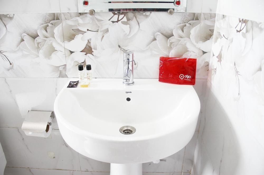 Нойда: OYO Rooms Noida Sector 71 WP Block