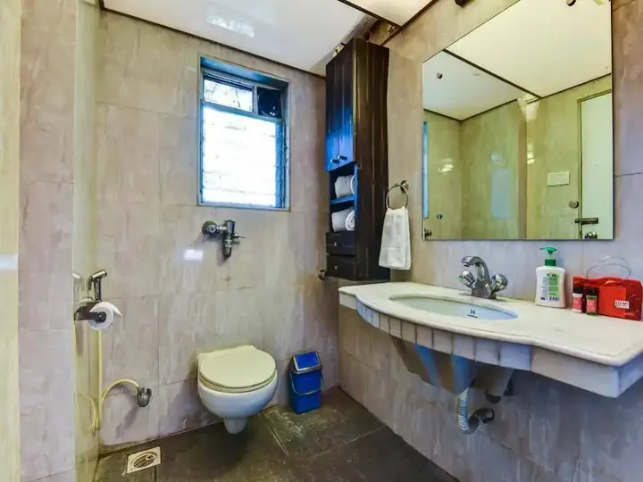 Мумбаи: OYO Apartments Juhu Near ISKCON