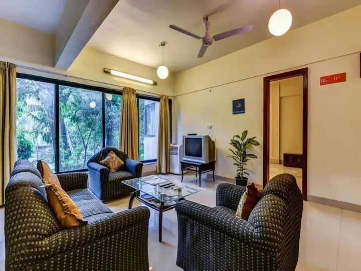 Мумбаи: OYO Apartments Juhu Near ISKCON