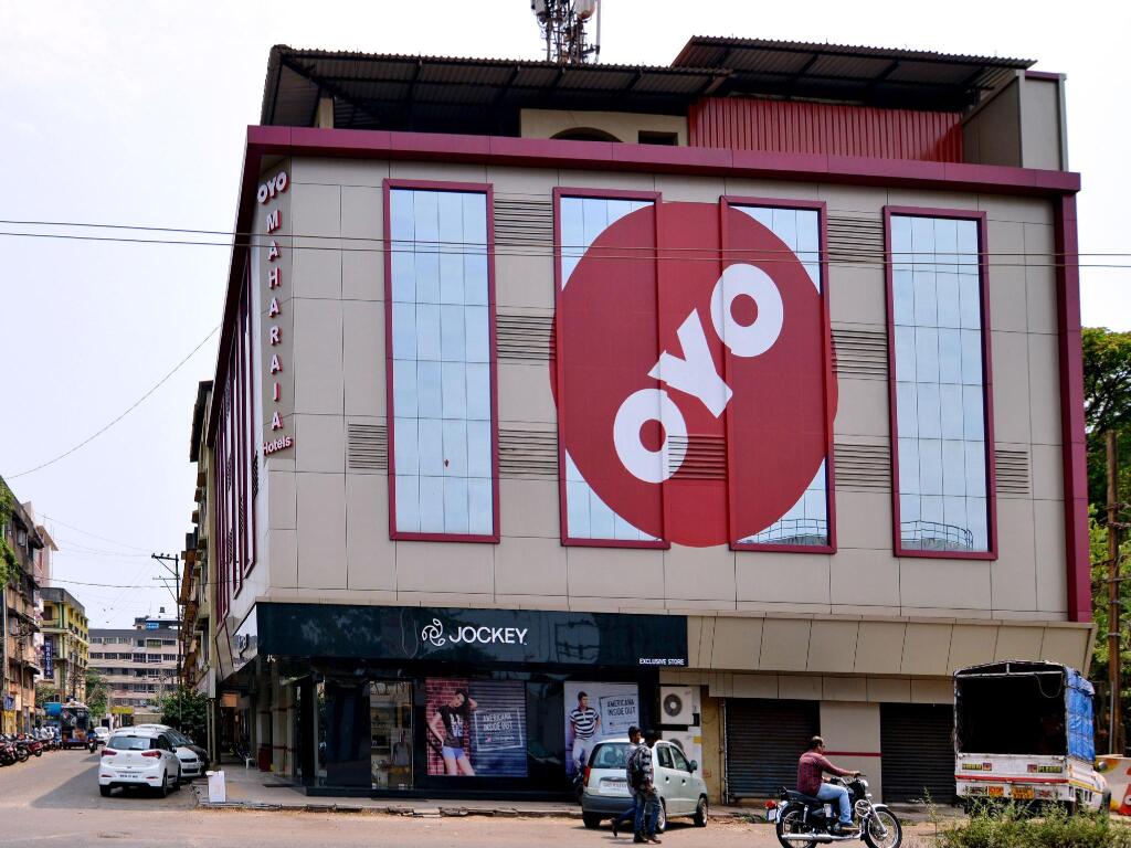OYO 2195 Hotel Maharaja — фото 1