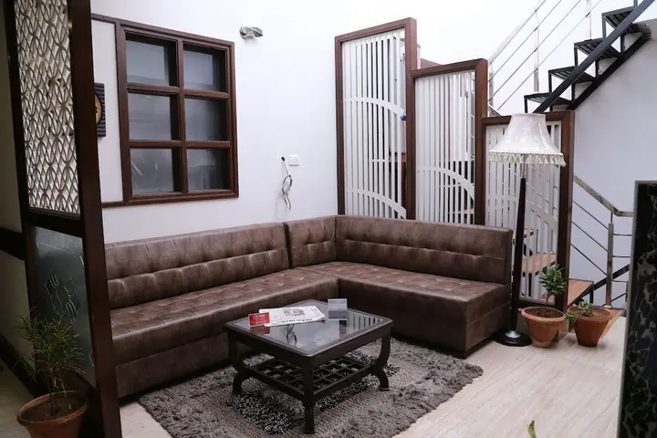 Чандигарх: OYO 555 Hotel Mourya