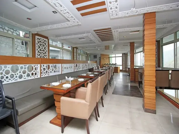 Массури: OYO 1679 Value Hotel