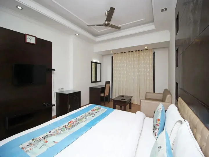 Массури: OYO 1679 Value Hotel