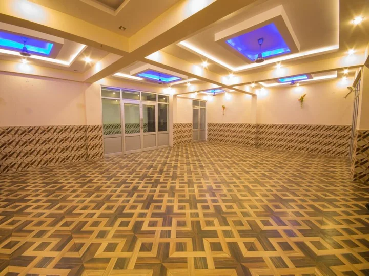 Канпур: OYO 2263 Hotel Govinda Royal