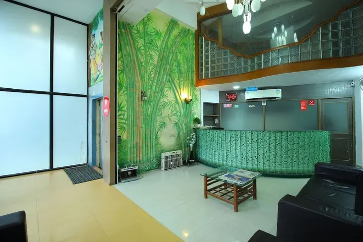 Ахмедабад: OYO 2336 Hotel Shri Krishna Palace