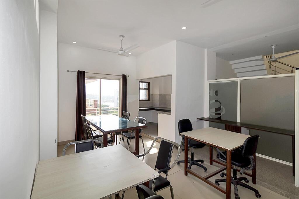 Гуруграм: OYO 2384 Hotel Epic Inn