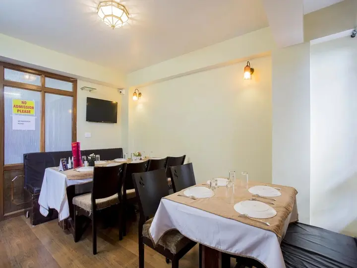 Дарджилинг: OYO 2317 Hotel Nirvana