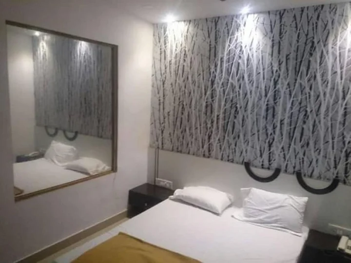 Нави-Мумбай: Hotel Prince International