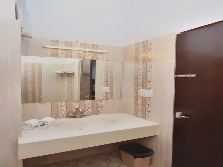 Мангалур: Hotel Brigade Royal