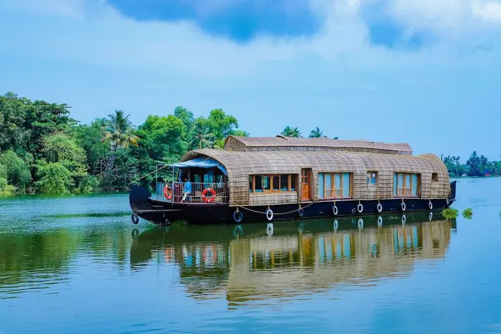 Аллеппи: Backwater Retreat Houseboat