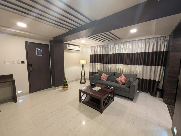 Тхане: Hotel Sai Residency Vasai