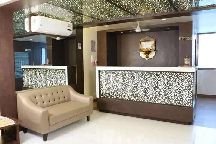 Тхане: Hotel Sai Residency Vasai