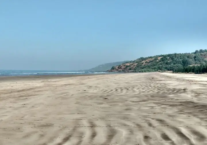 Даполи: Whistling Waves Beach Resort