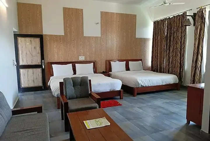 Крепость Ramnagar: Saalvan Resort