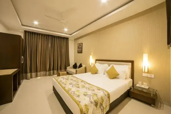 Удджайн: Rudraksh Club & Resorts
