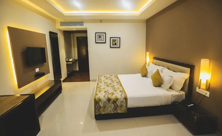 Удджайн: Rudraksh Club & Resorts