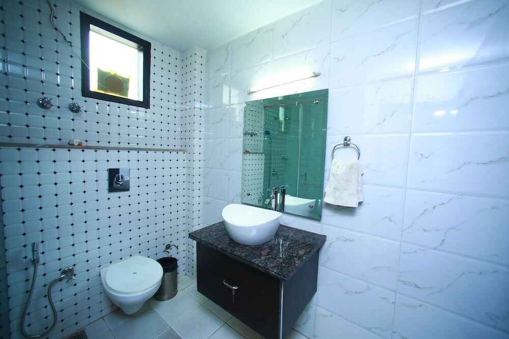Гуруграм: Sparklin Suites